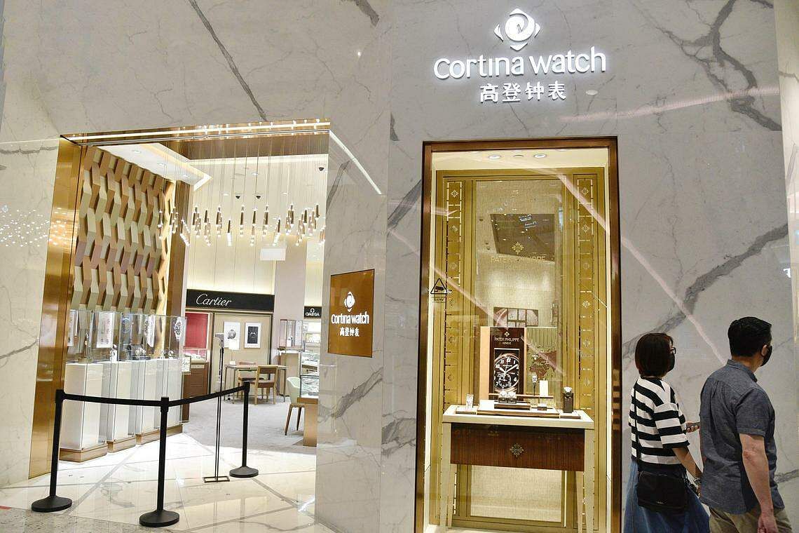 Cortina Watch reopens its outlet with a full new look to elevate your  luxury watch shopping experience. Visit @cortinawatch now at Level… |  Instagram