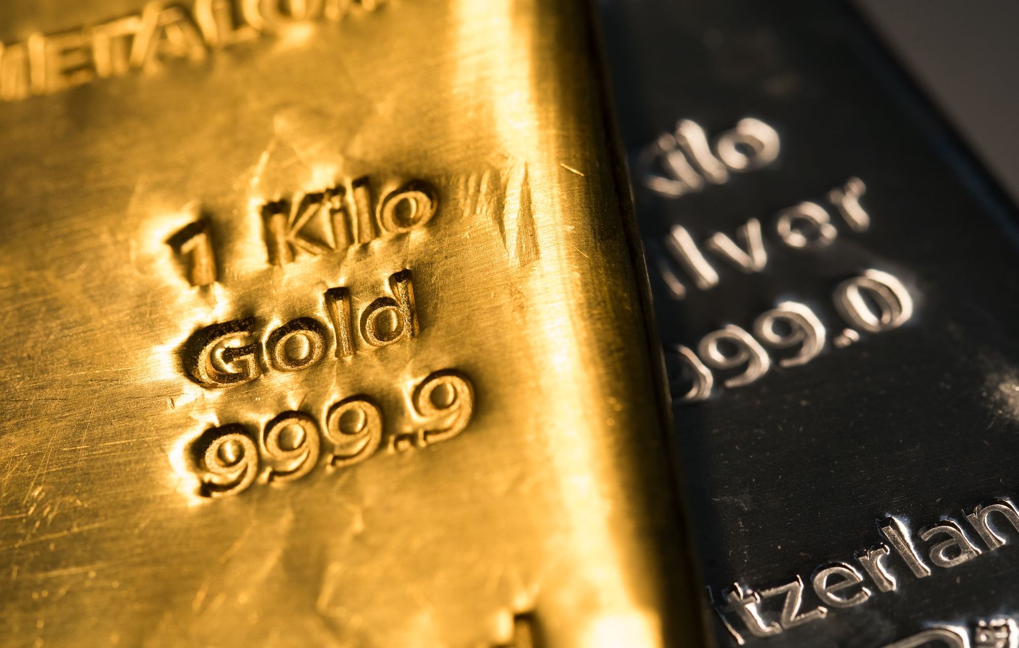 Gold remains on backfoot as investors now see first rate-cut from Fed in May