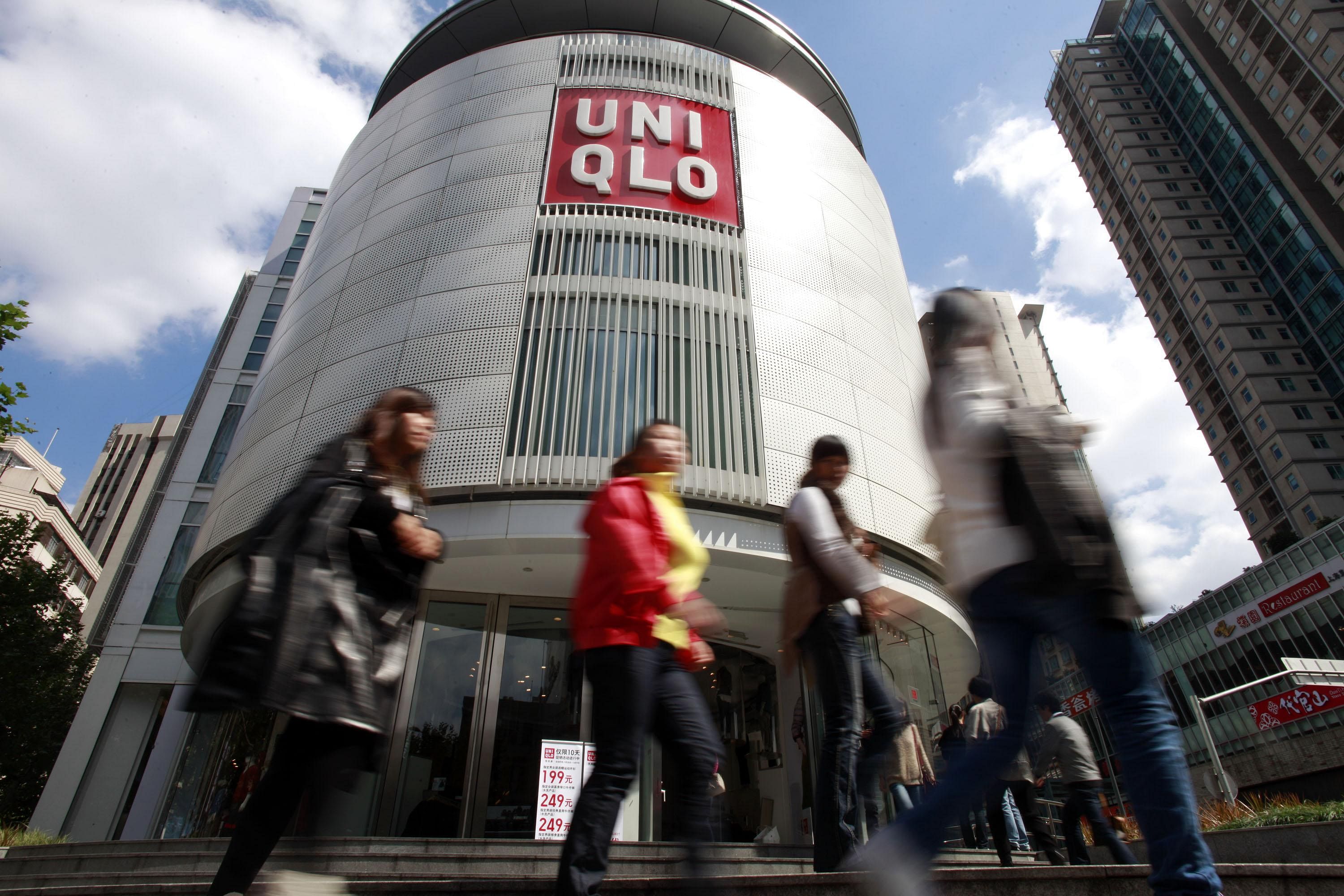 Uniqlo operator Fast Retailing Q1 profit soars on strong overseas sales,  Global Enterprise - THE BUSINESS TIMES