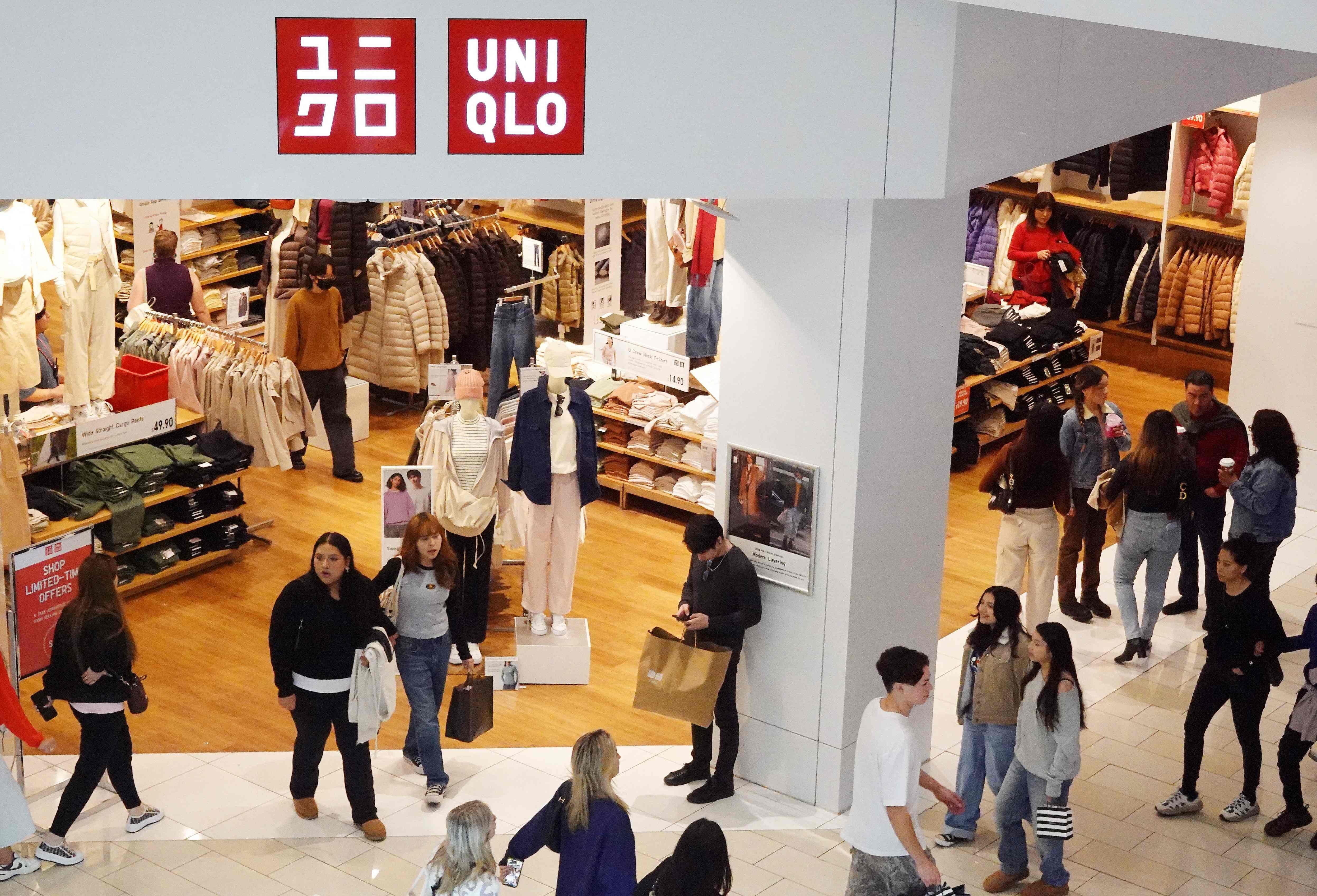 UNIQLO Singapore  Phase 2 = Time to stock up on our cooling