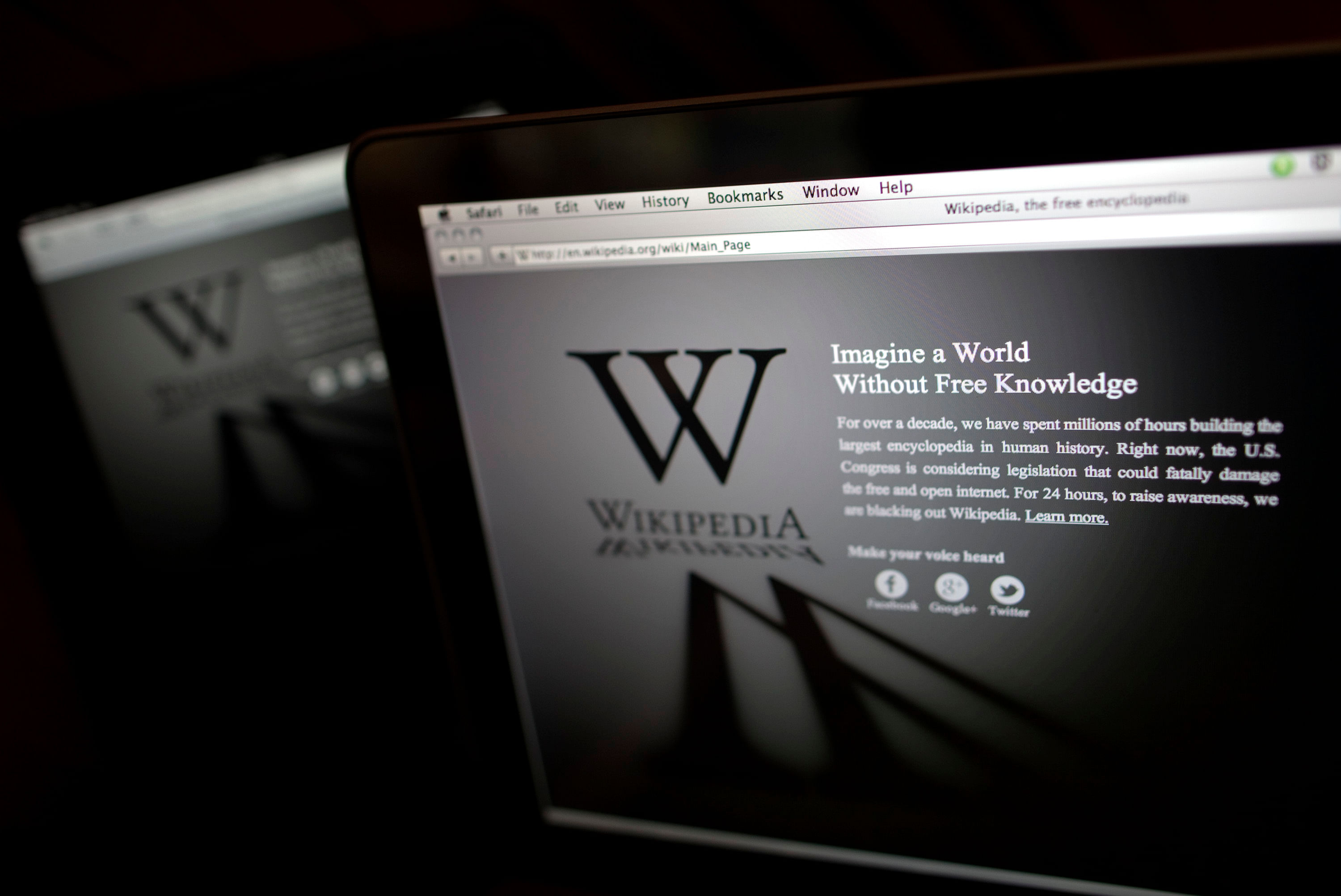 What Do Bankers Do Online? Edit Wikipedia - WSJ