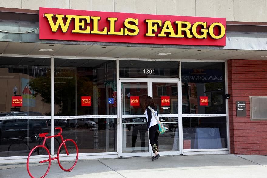 Wells Fargo posts upbeat Q4, warns of lower interest in 2024