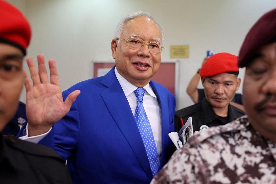 马来西亚前总理纳吉布入狱，考虑新的全面赦免请求，国际