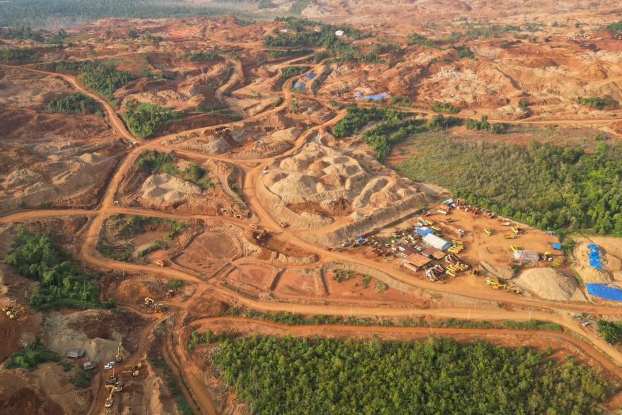 Indonesia metals giant seeks bids for US billion loan