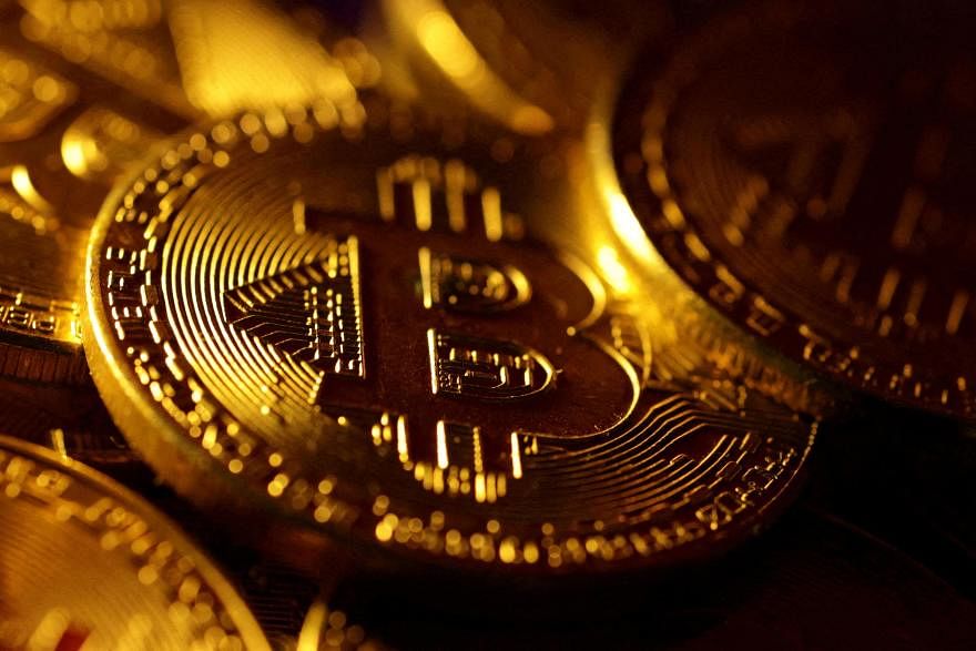 Bitcoin breaks US$50,000 for first time since 2021, Banking & Finance