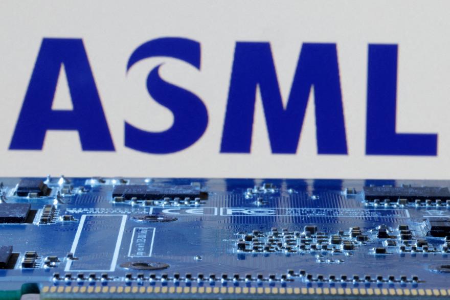 ASML reaches ‘first light’ milestone on first High NA EUV tool