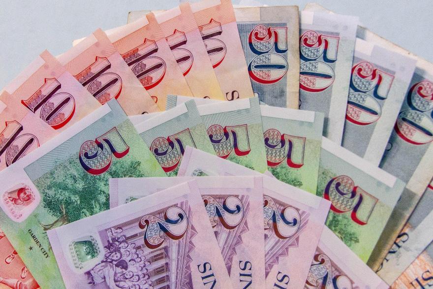 Cut-off yield on latest Singapore 6-month T-bill rises to 3.8% Cut-off yield on latest Singapore 6-month T-bill rises to 3.8%
