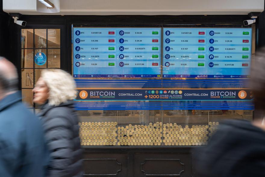 UK regulator to allow crypto exchange-traded notes for professional investors UK regulator to allow crypto exchange-traded notes for professional investors