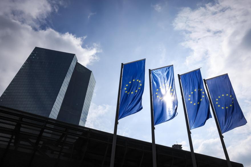 ECB is leaning toward keeping banks’ minimum reserve level at 1%