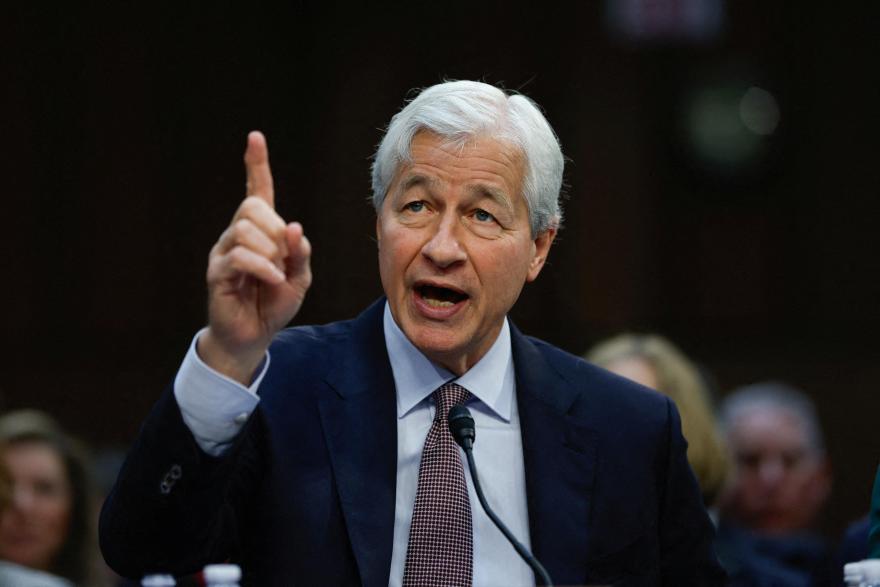 JPMorgan’s Dimon urges Federal Reserve to wait past June before cutting rates