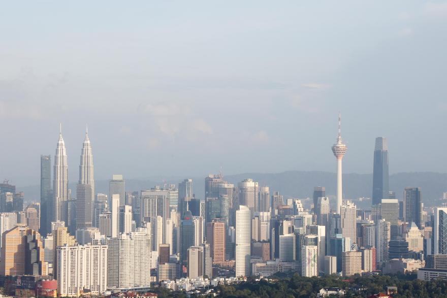 Malaysia’s central bank calls for reforms with economy on firmer footing