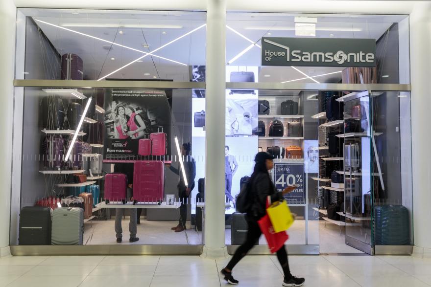 Samsonite slumps as dual listing plan dents buyout speculation Samsonite slumps as dual listing plan dents buyout speculation