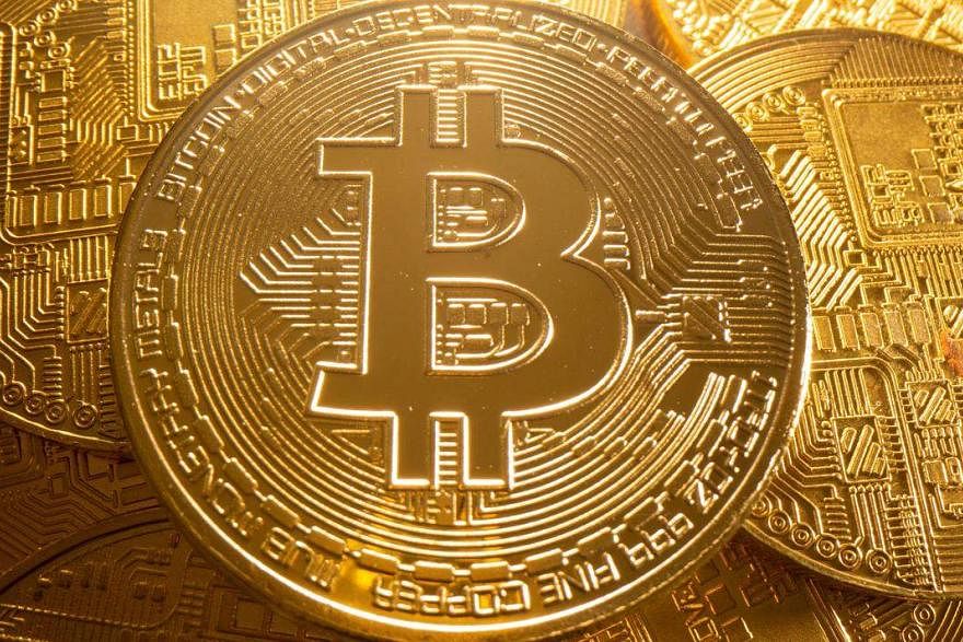 bitcoin flirts with lowest level since 2021 as equities drop